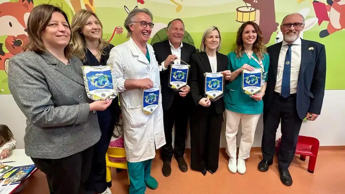 Treviso: donati touch screen e pannelli interattivi per migliorare l'accoglienza dei piccoli pazienti -