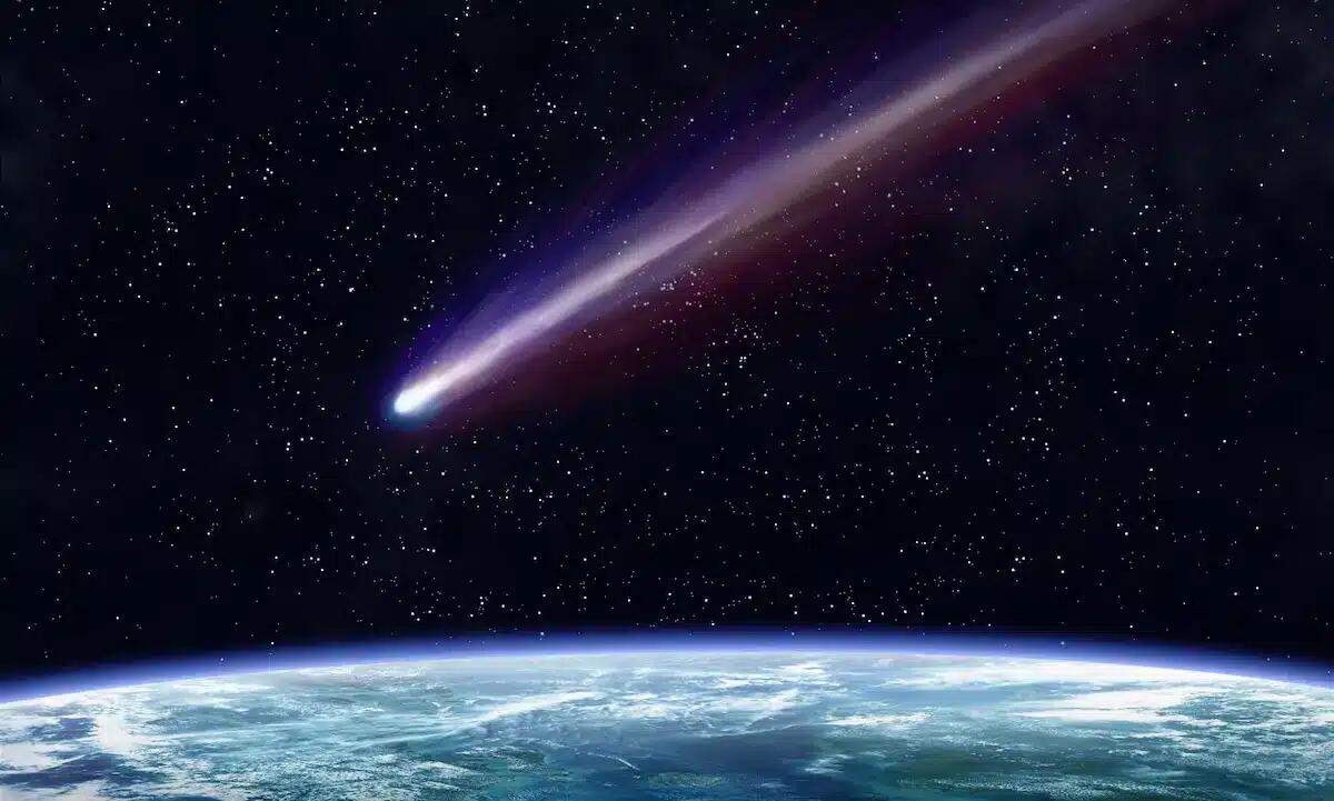 Ecco SWAN25F, la cometa di Pasqua che illumina il cielo di aprile: quando e come osservarla - 