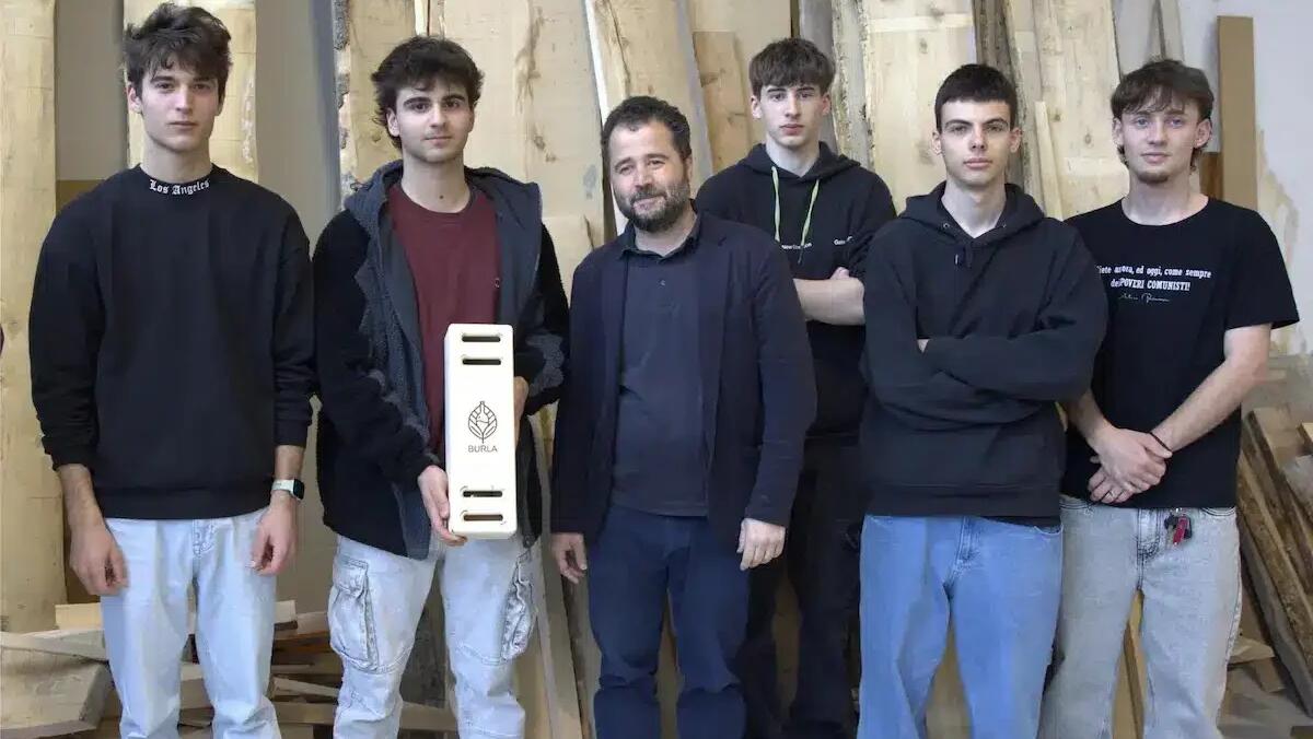 Gli studenti dell'Isis Solari in Grecia per la POPRI Youth Competition -