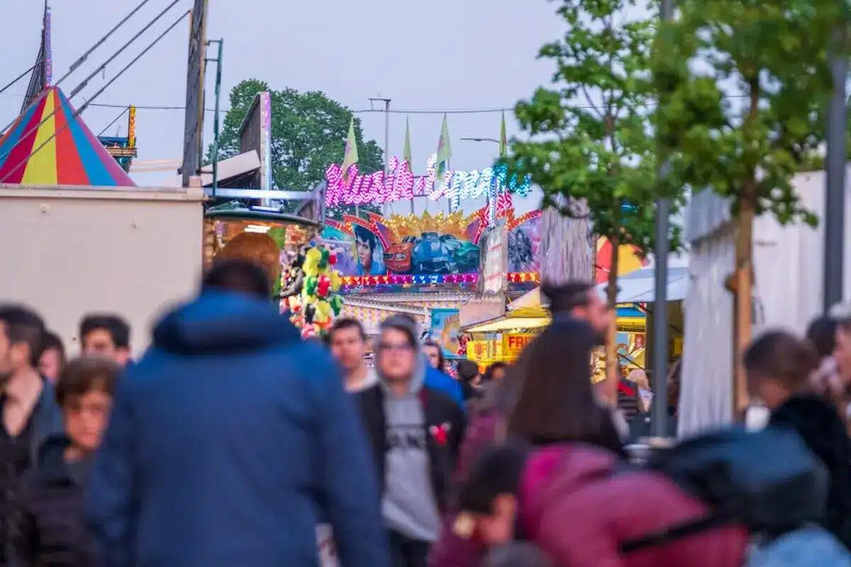 Casarsa si prepara alla Sagra del Vino con un omaggio a Lucio Battisti e De André - 