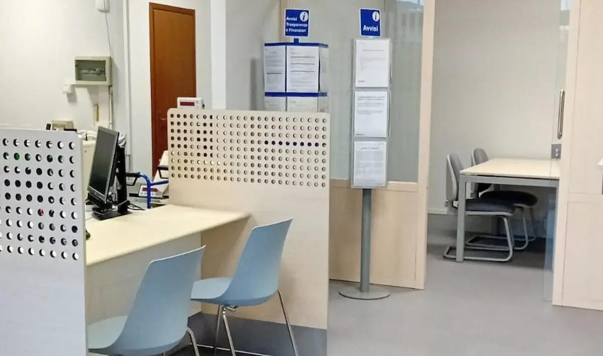 Poste Italiane riapre l'ufficio postale di Anzano con il progetto Polis - 