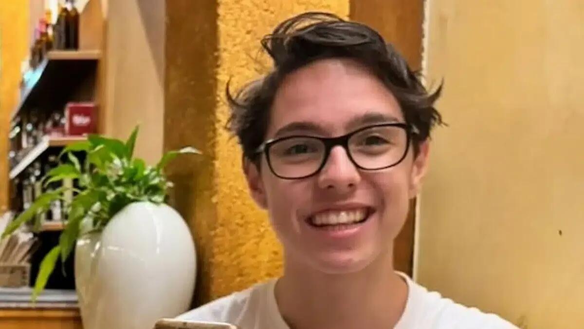 Alessandro Ronchi si è spento dopo due giorni di lotta: stroncato da un malore a 19 anni - 