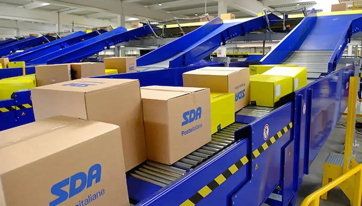 Poste Italiane, boom di consegne pacchi in FVG: crescita dell'8,7% nel 2025, Udine in testa - 
