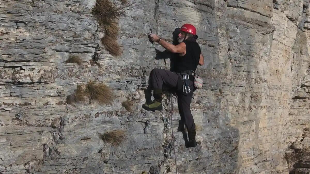 "La mia vita finché capita": il documentario su Mauro Corona a Cinemazero -