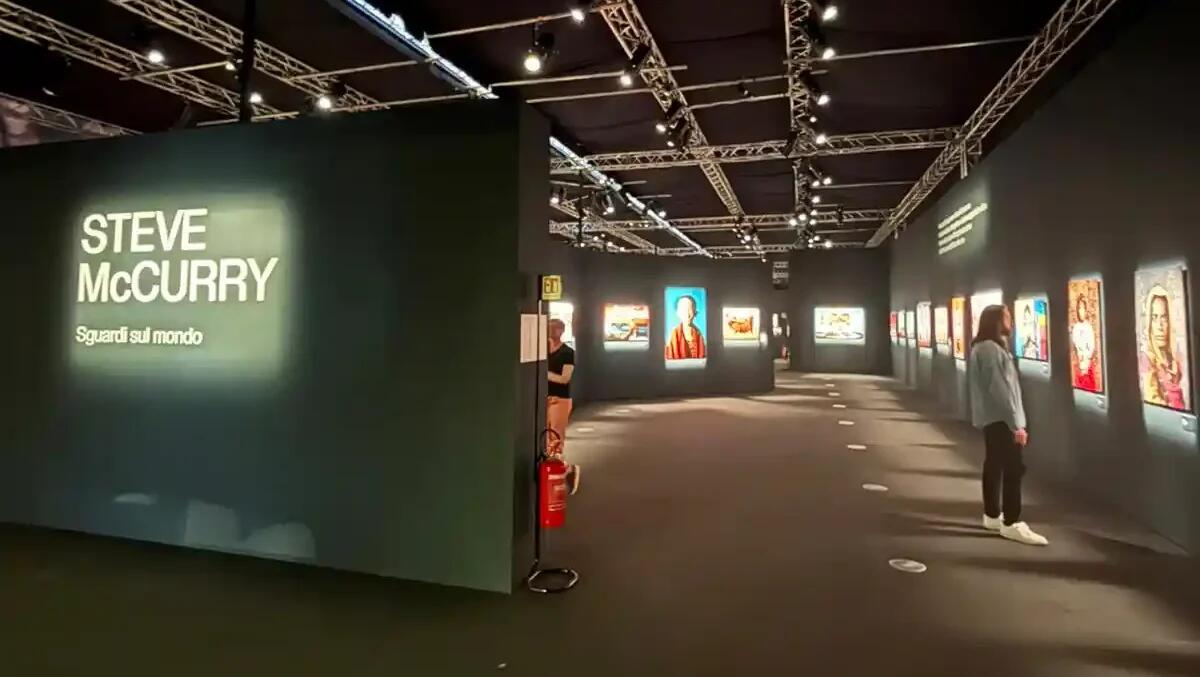 Steve McCurry incanta Trieste: oltre 74mila visitatori alla mostra fotografica - 