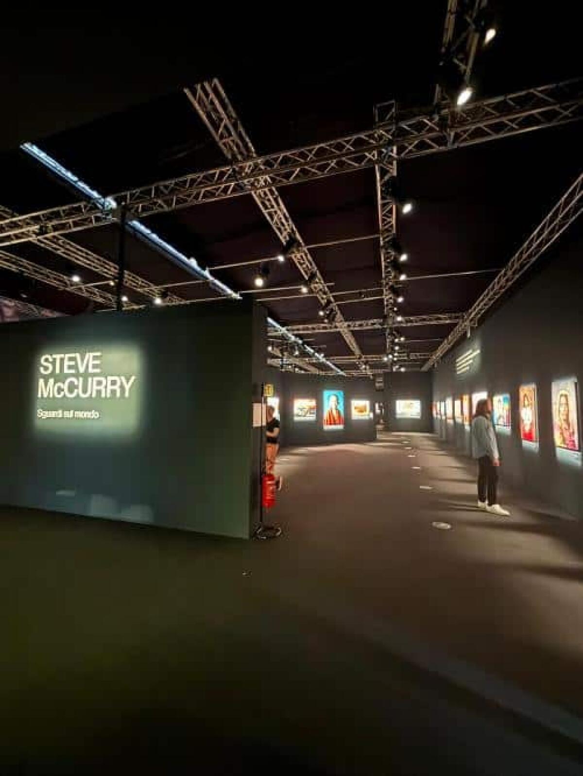 Successo straordinario per la mostra di Steve McCurry a Trieste - 