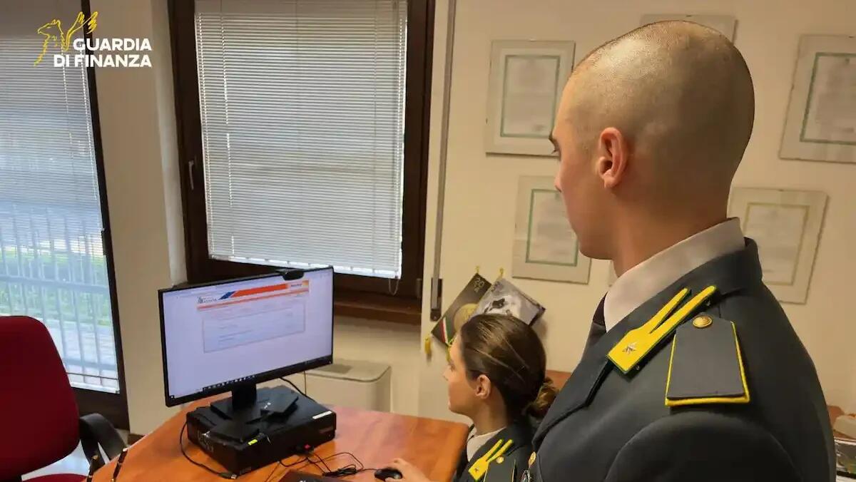 Affitti brevi irregolari, oltre 500 mila euro non dichiarati: maxi evasione scoperta dalle Fiamme Gialle - 