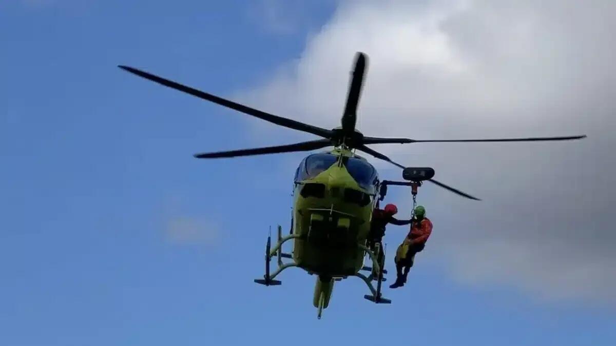 Bloccato in mezzo al torrente con l'acqua in aumento: salvato un 15enne, le condizioni del ragazzo - 