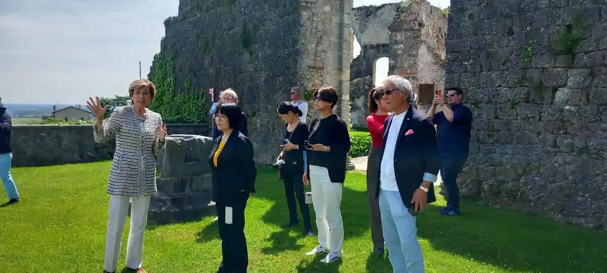 Conte Collalto accoglie giornalisti giapponesi per un tour tra vini e storia - 