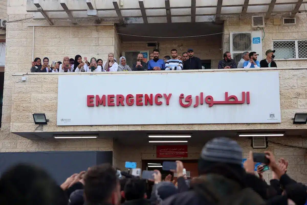 Percezione di sicurezza e rischio tra i medici stranieri a Gaza all'ombra della sofferenza - 