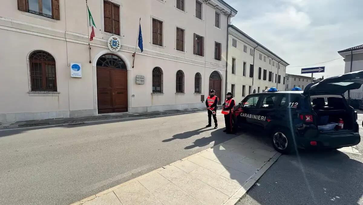 Controlli stradali a tappeto nel pordenonese: cinque patenti ritirate per alcol - 