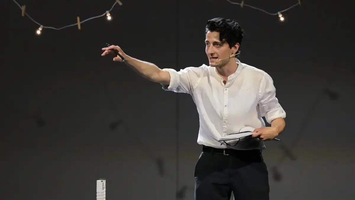 "P.P.P. Ti presento l'Albania": Klaus Martini al Palio Teatrale Studentesco di Udine - 