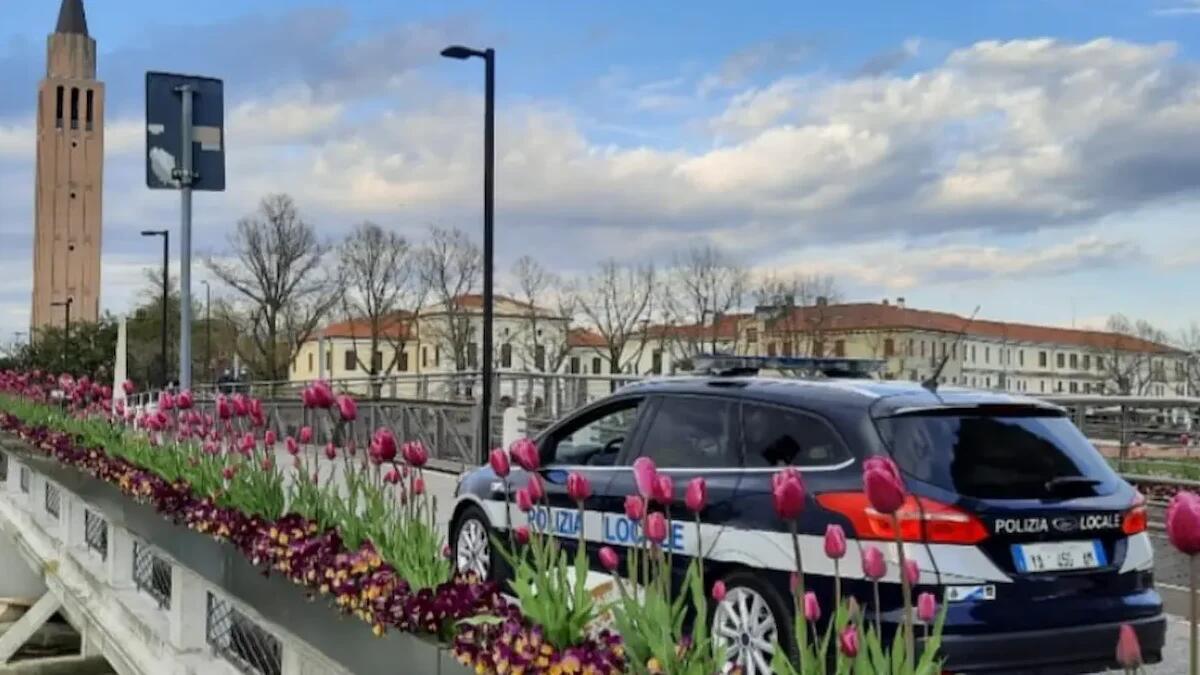 Beccato con hashish all'autostazione: arrestato 35enne con precedenti, scatta il divieto di dimora - 