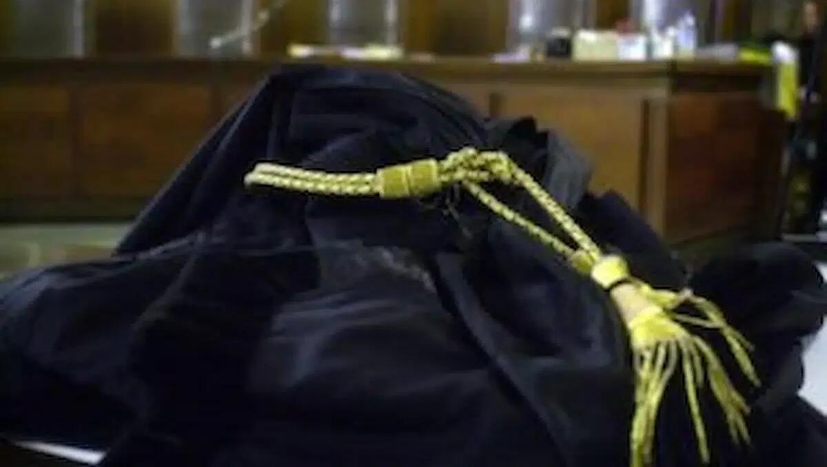 Padre condannato a 100 euro di multa al giorno: non pagava il mantenimento dei figli - 