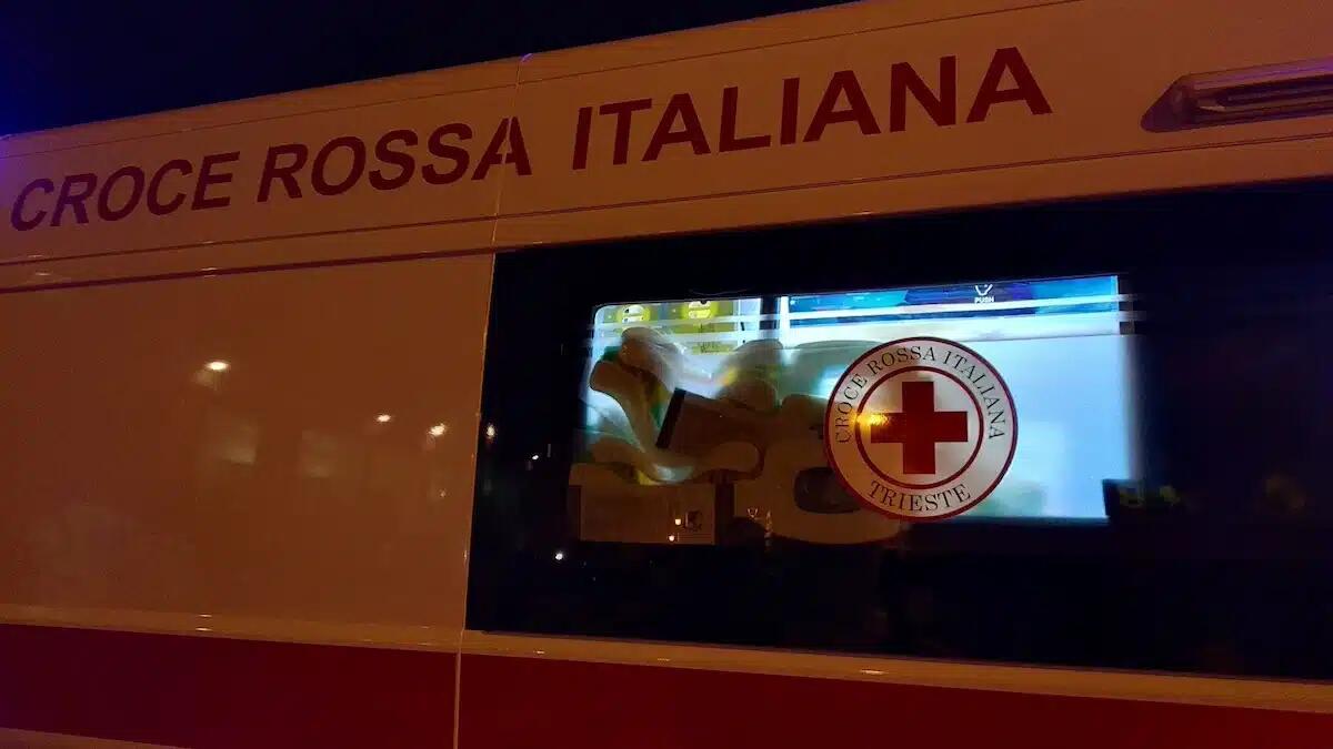 Tragedia a Trieste, bimba di 6 anni trova la madre morta in casa -