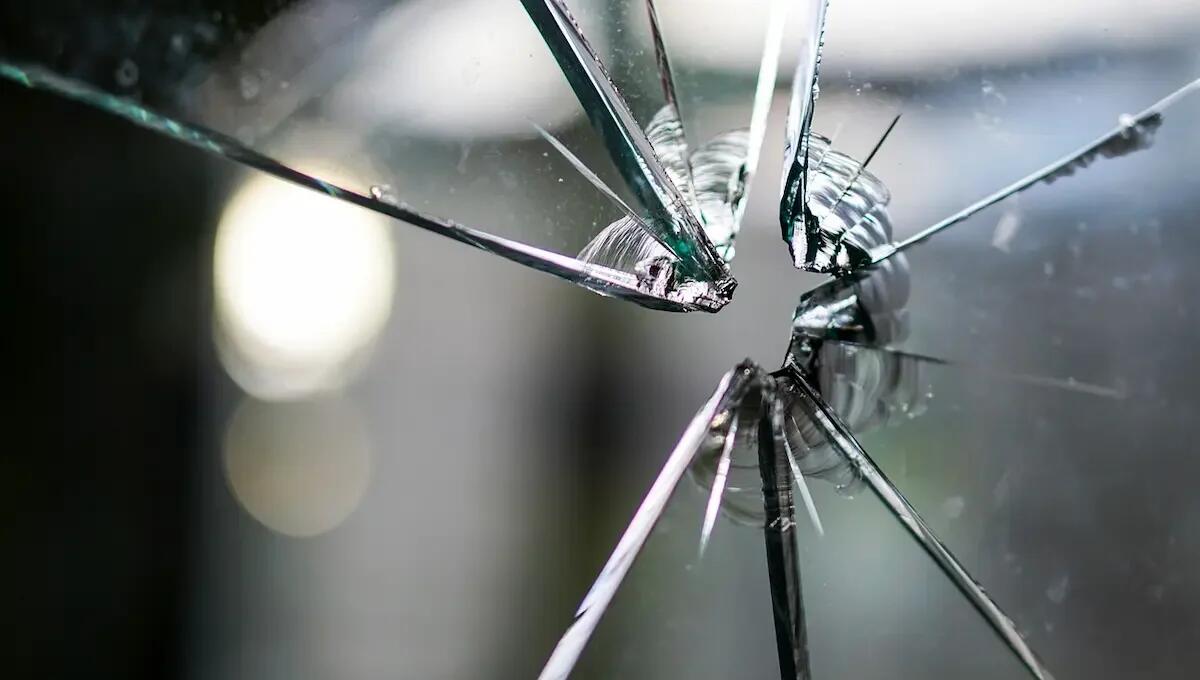 Colpo notturno in pescheria, furto con spaccata: arrestato un residente della zona - 