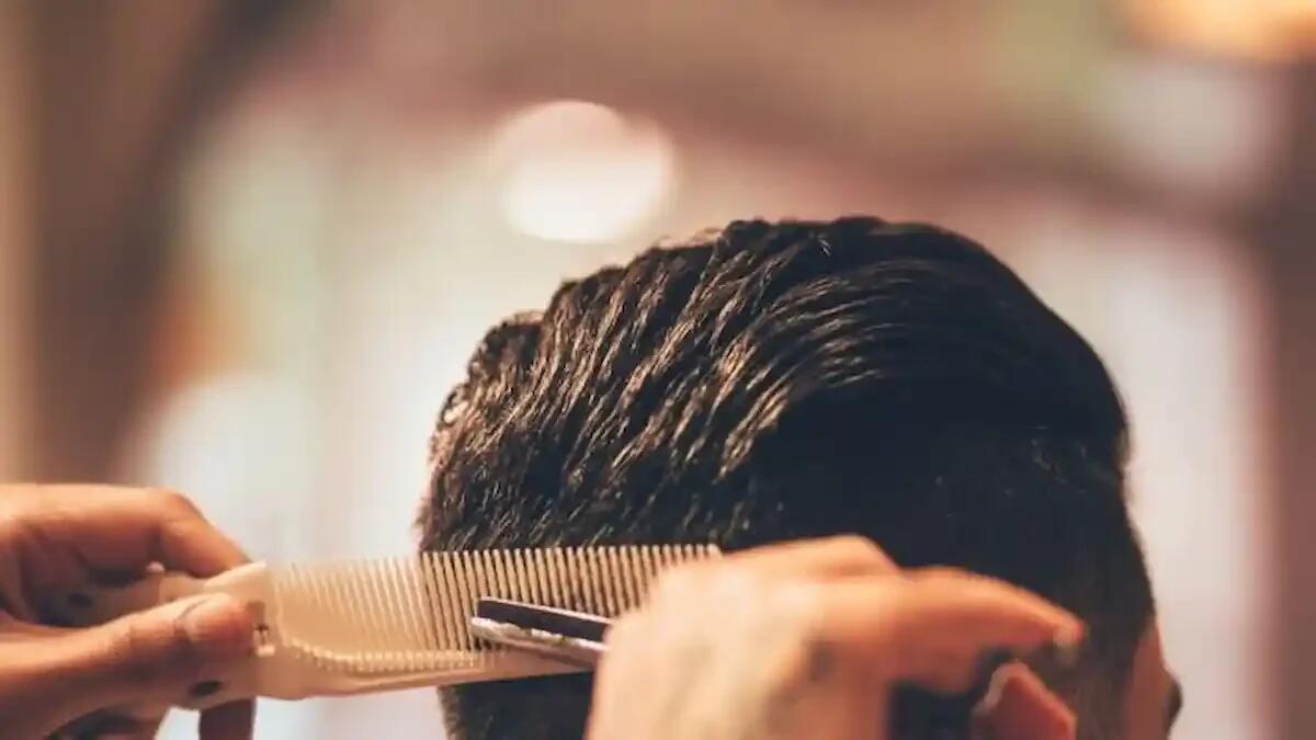 Ispezione in un salone del centro, lavoratori senza visite mediche e DVR mancante: multa salata - 