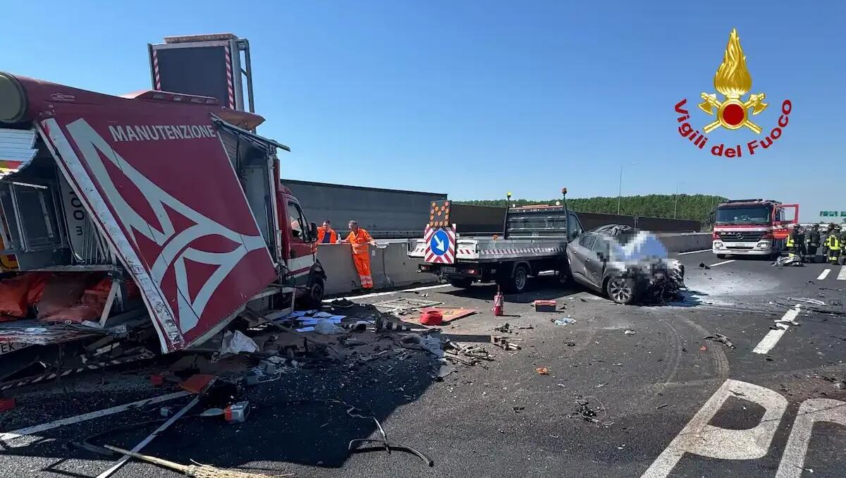 Auto contro cantiere in A4: chi erano i due coniugi morti e la probabile causa dell'incidente - 