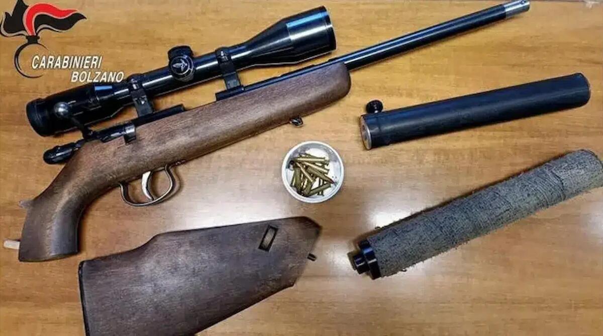 Gallo cedrone ucciso nel Parco dello Stelvio: sorpreso bracconiere con carabina e silenziatore - 