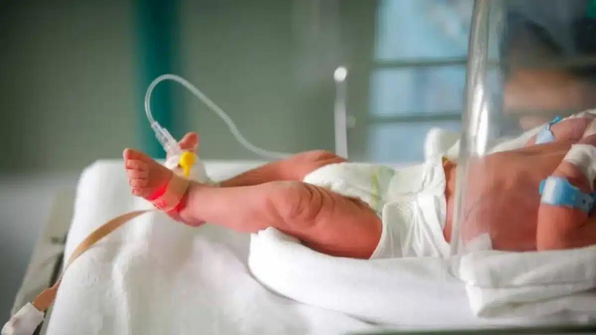 Bimbo nato morto durante il parto cesareo in ospedale: aperta un'inchiesta - 