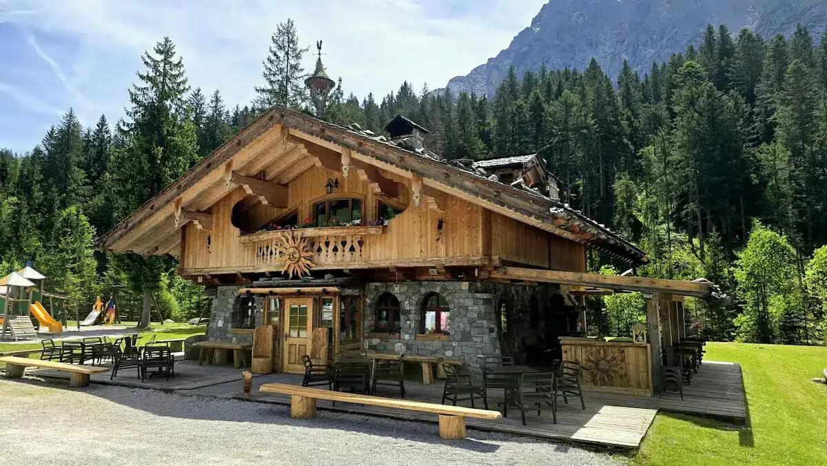 Sappada, apre La Baita Sonne: il nuovo rifugio per famiglie e amici della natura - 