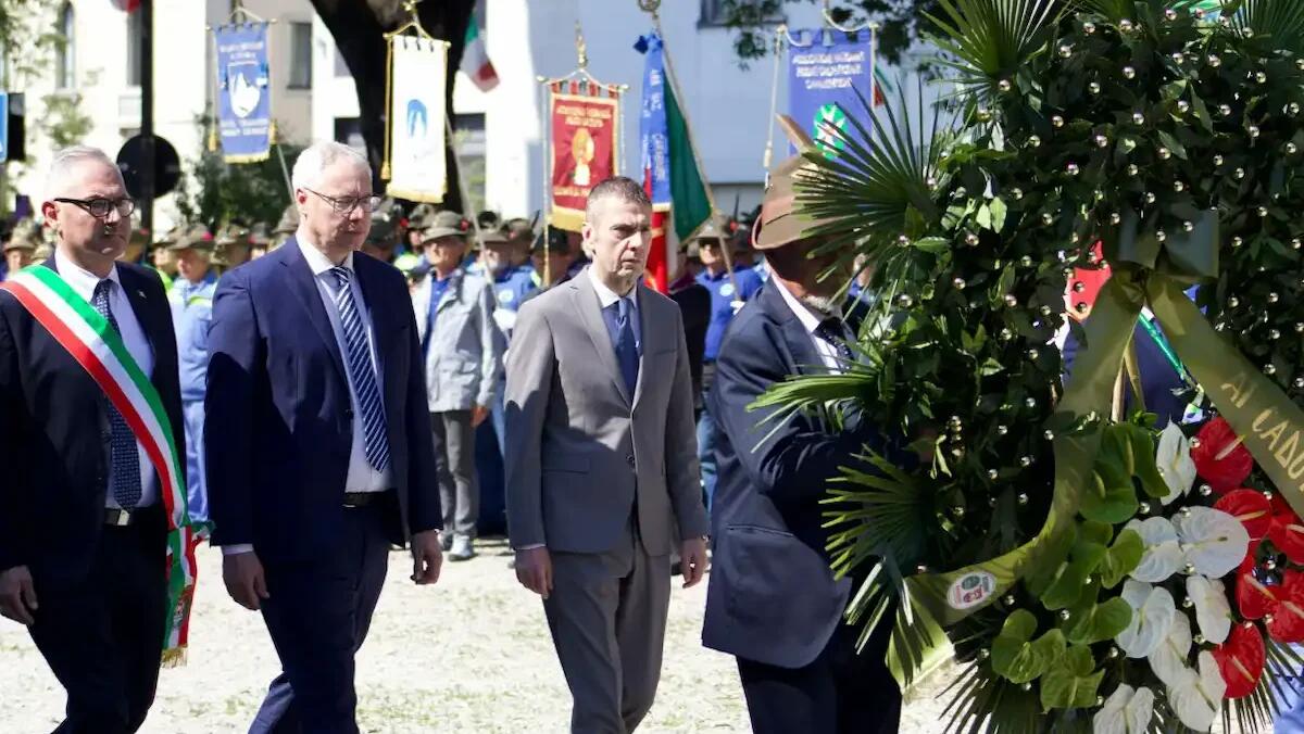 Pordenone rende omaggio agli Alpini: "Patrimonio umano d'esempio". Un secolo di impegno e sacrificio. - 