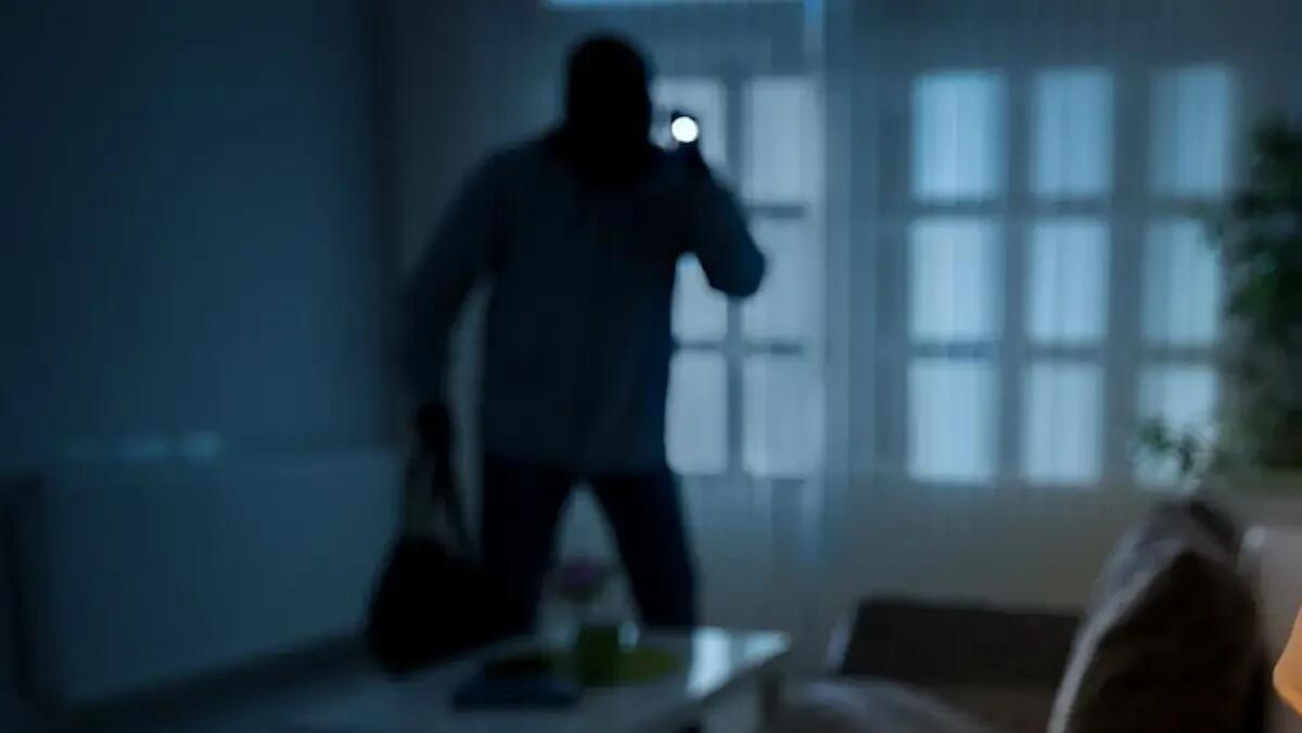 Furto in abitazione, colpo andato a segno senza scasso: bottino da oltre 3mila euro - 