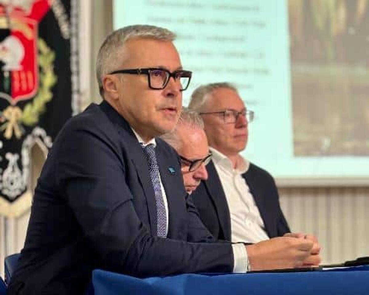 Presentazione Distretto Commercio Riviera Friulana: un modello di collaborazione e crescita eco-sostenibile - 