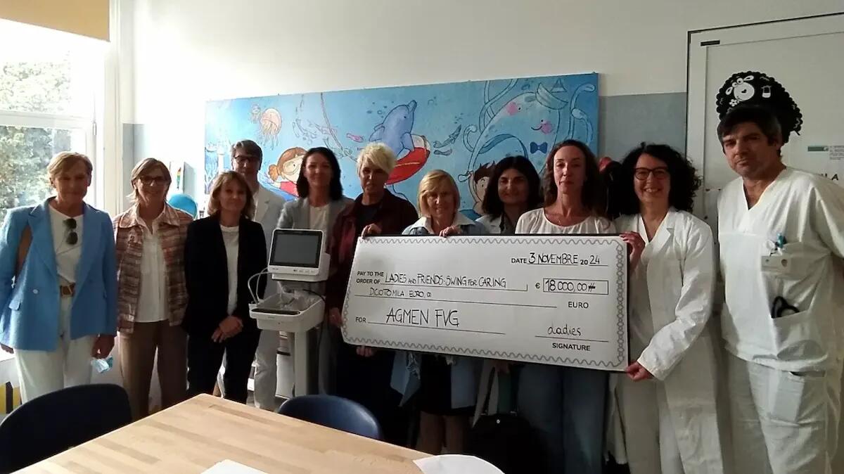 Dal mondo del golf ai piccoli pazienti del reparto pediatrico: donazione di 18 mila euro al Burlo - 