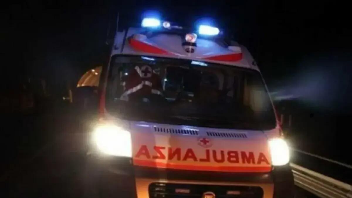 Tragedia a Ovaro: operaio 50enne muore travolto da un muletto. Cosa è successo e chi è la vittima. - 