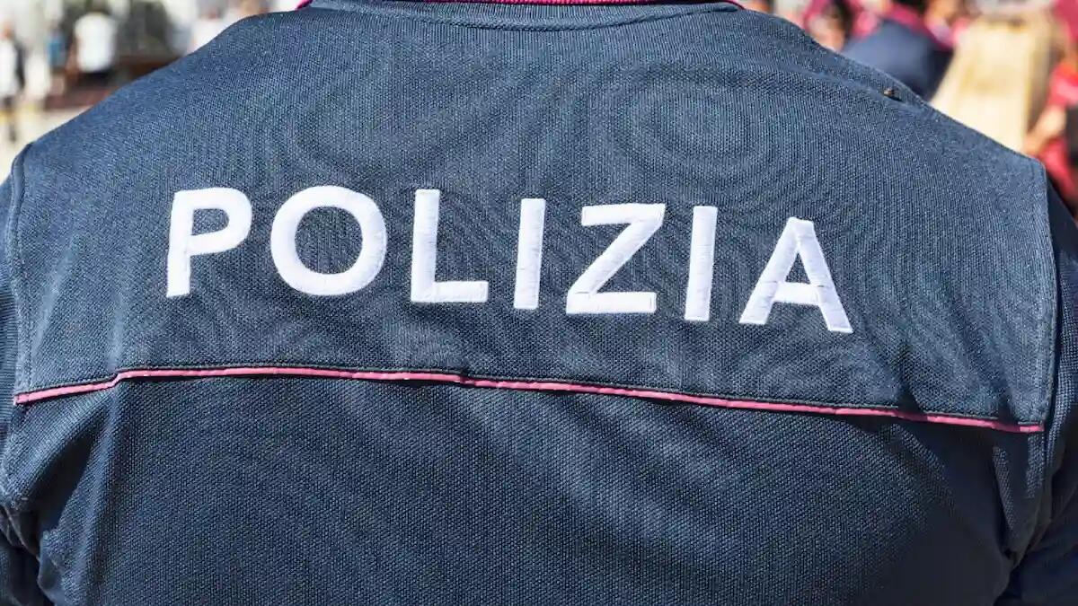 Mestre: minaccia i passeggeri di un bus, arrestato e allontanato da Venezia - 