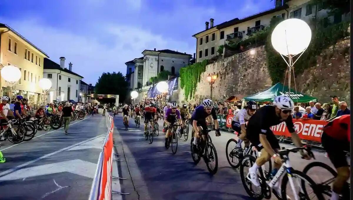 Feltre ospita il ritorno del leggendario Team Liquigas: Sagan e Nibali guidano la maratona ciclistica - 