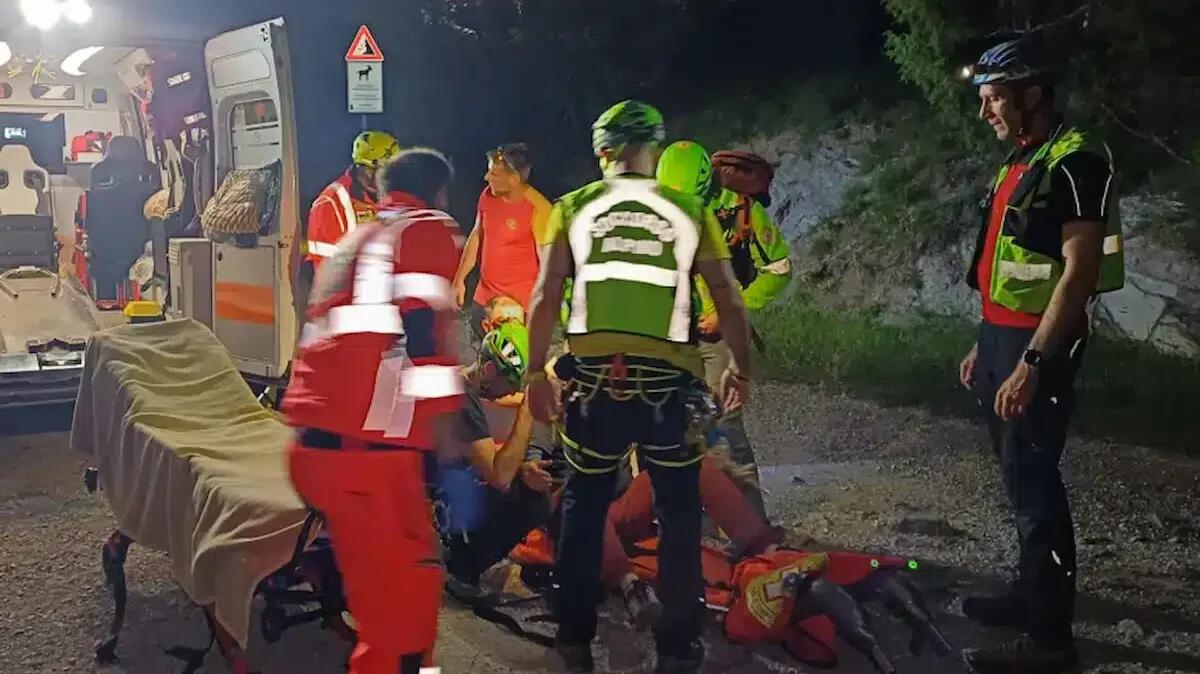 Colto da un malore mentre si allena in parete: l’amico dà l’allarme, scattano i soccorsi per salvare un 57enne - 