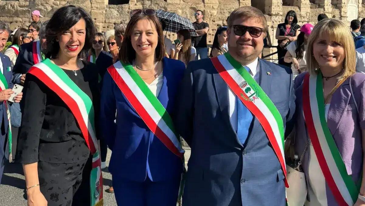 Jessica Canton, sindaco di Fiume Veneto, in tribuna d’onore a Roma per il 2 giugno -