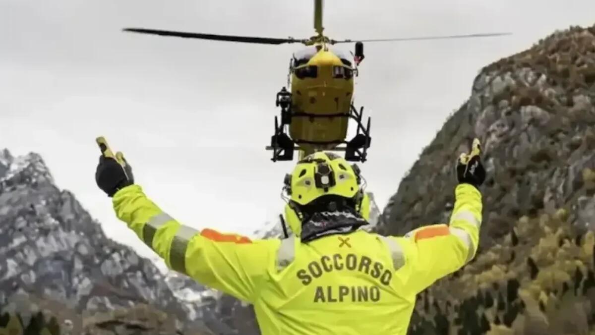 Escono dal sentiero e si perdono: soccorsi in azione per salvare una coppia - 