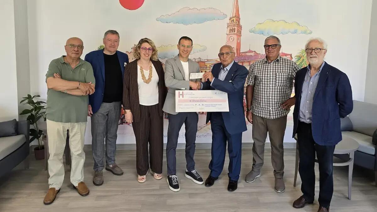 Portogruaro: donazione del Lions per il progetto Sfera di assistenza ai malati di demenza -