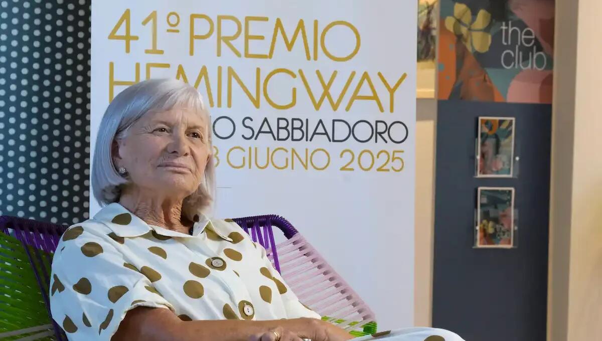Premio Hemingway a Alicia Giménez Bartlett: la scrittrice annuncia un nuovo romanzo con Petra Delicado - 