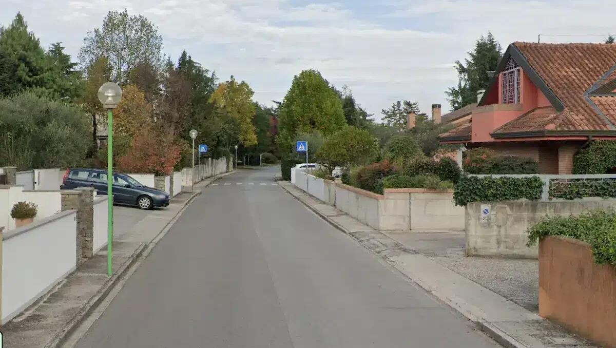 Rubano un'auto a Villa Primavera: tre giovani ripresi dalle telecamere nella notte - 