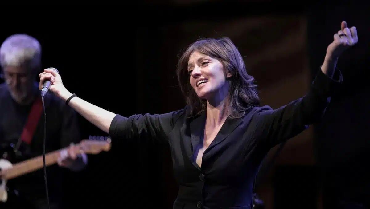 Sernaglia, il solstizio d’estate si celebra con il concerto di Patrizia Laquidara -