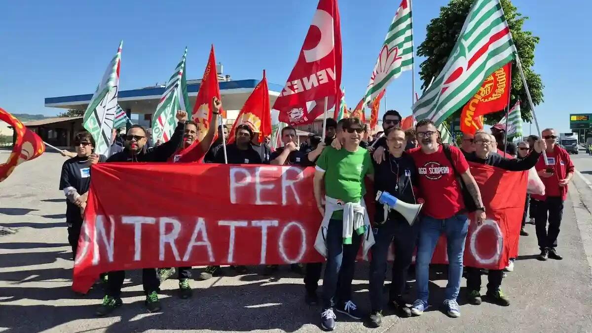 Sciopero in corso agli stabilimenti Ebara Pumps Europe per il rinnovo del contratto - 