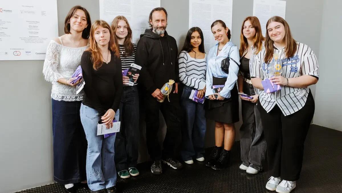 Le studentesse del Liceo Galvani guidano alla mostra di Simon Berger a Casarsa - 