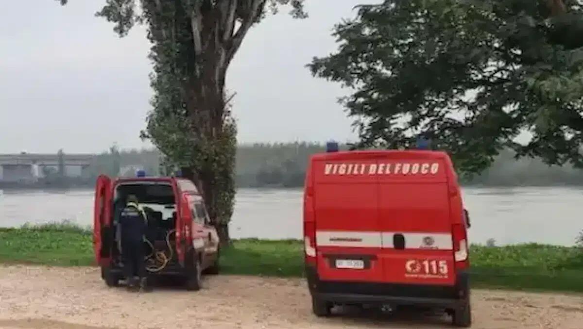 Esce per una passeggiata e cade nel fiume: muore annegato, recuperato il corpo - 