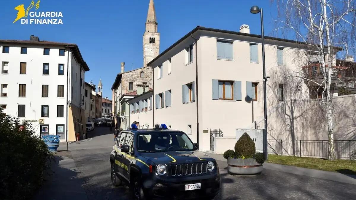 Richiedevano doppi fondi pubblici per il fotovoltaico: la Finanza smaschera il piano di 5 aziende friulane - 
