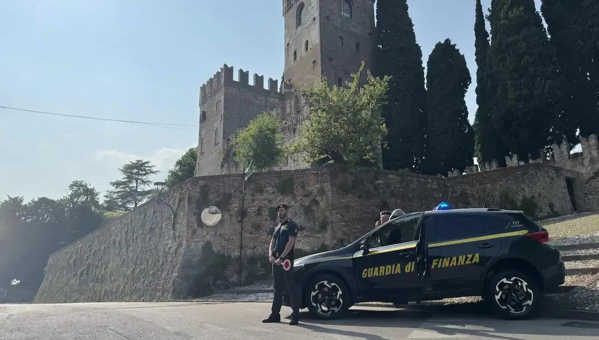 Scoperto vasto sistema di evasione fiscale: emesse fatture false per 87 milioni, 16 denunce - 