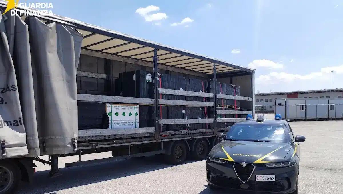Intercettato camion carico di gas refrigerante vietato in UE: sequestrate oltre 13 tonnellate - 