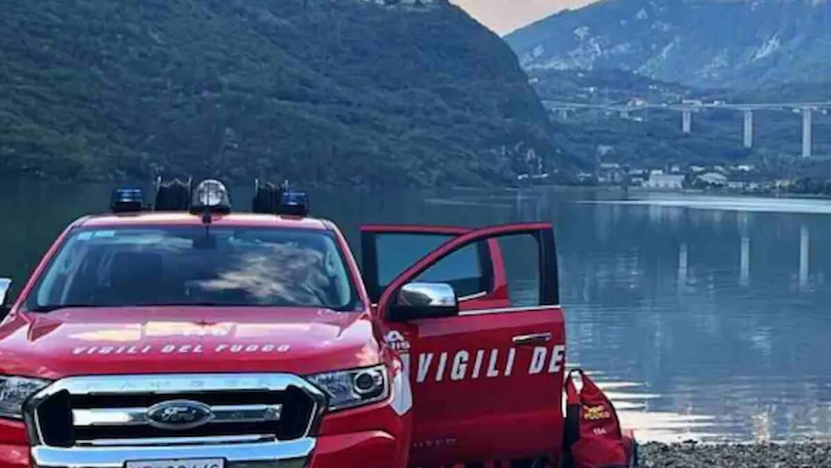 Muore annegato a 12 anni in un lago privo di cartelli di pericolo: la famiglia deve restituire il risarcimento - 