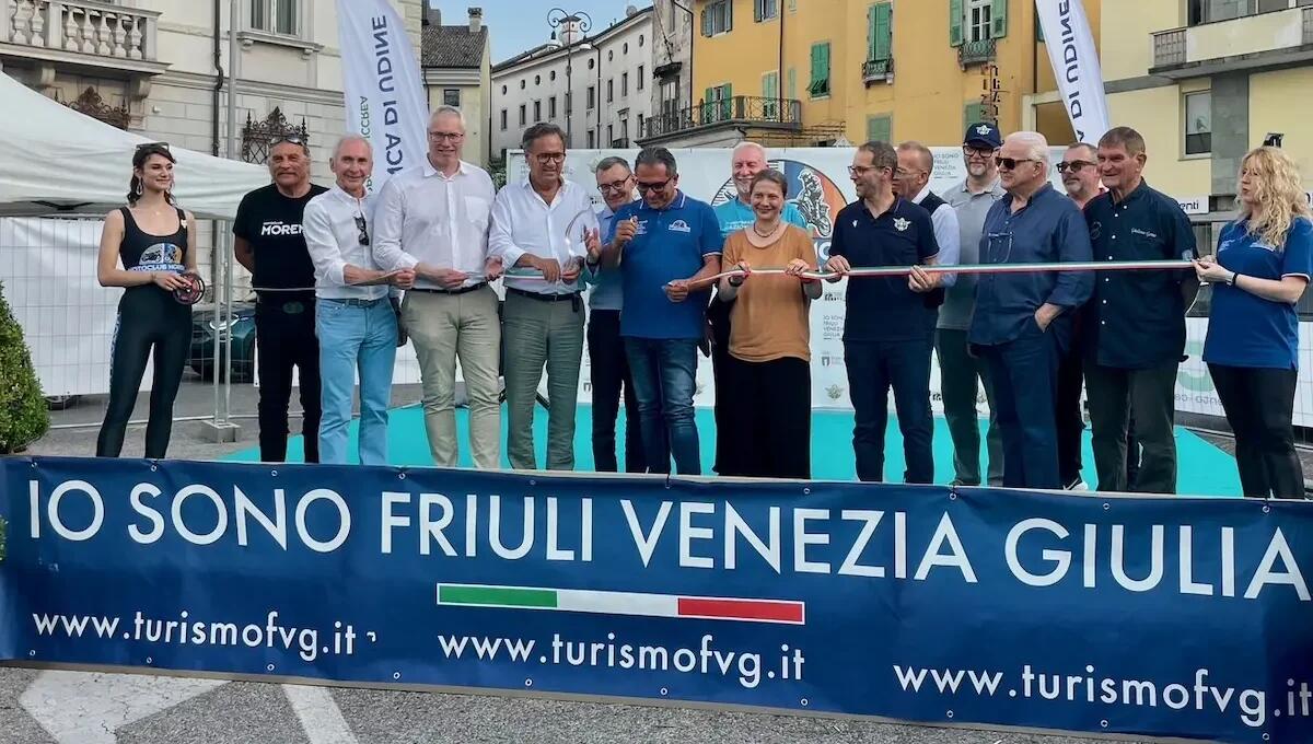 Il rombo dei motori accende Udine: inaugurato il Motoraduno. Passione a tutto gas -