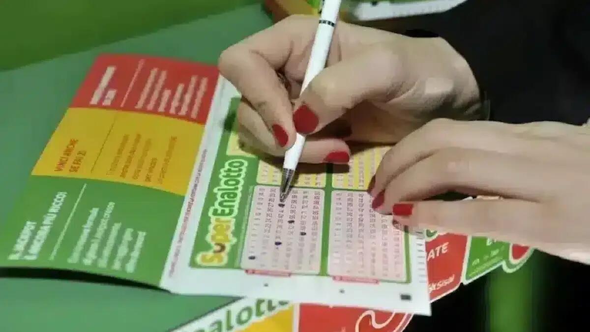 SuperEnalotto, centrato un "5" a Isola della Sacra: vale quasi 45mila euro - 