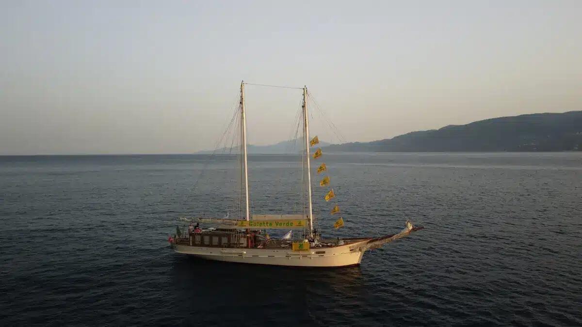 Goletta Verde 2025 inaugura a Trieste la storica campagna per il mare pulito - 