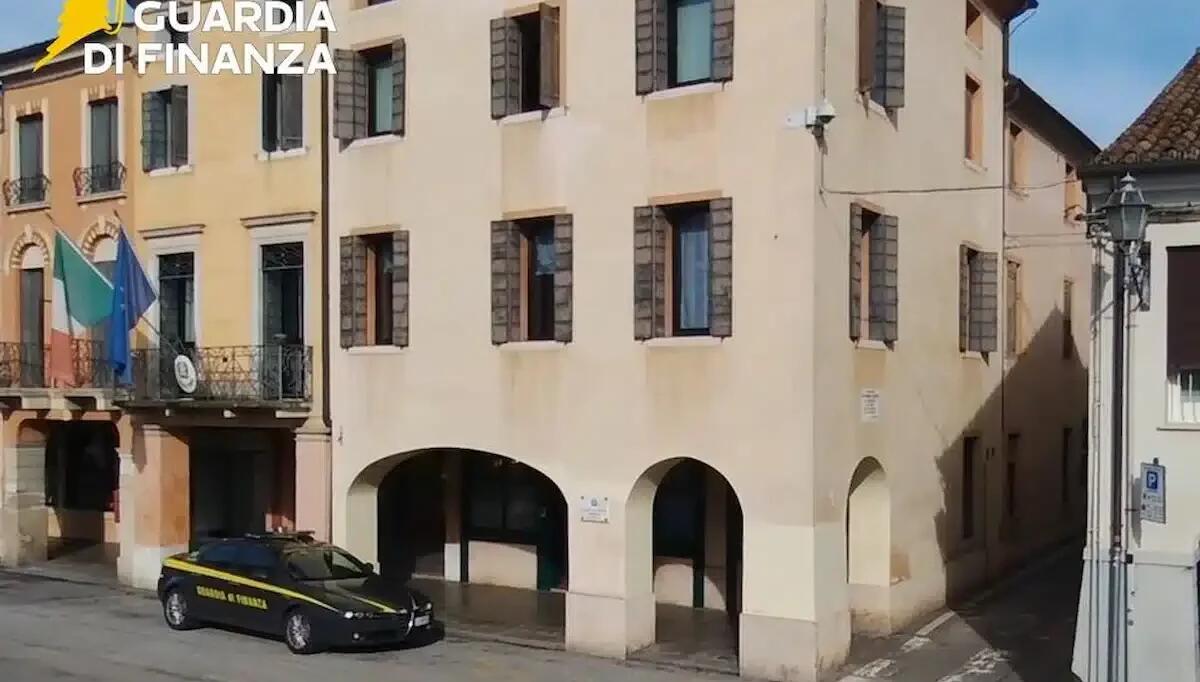 Coniugi rumeni evadevano il fisco e riciclavano denaro: sequestrati oltre 190mila euro - 